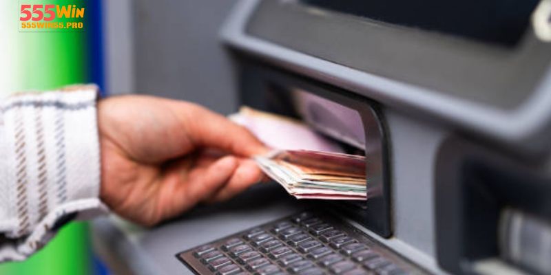 Cách Giảm Thiểu Rủi Ro Khi Rút Tiền 555win
